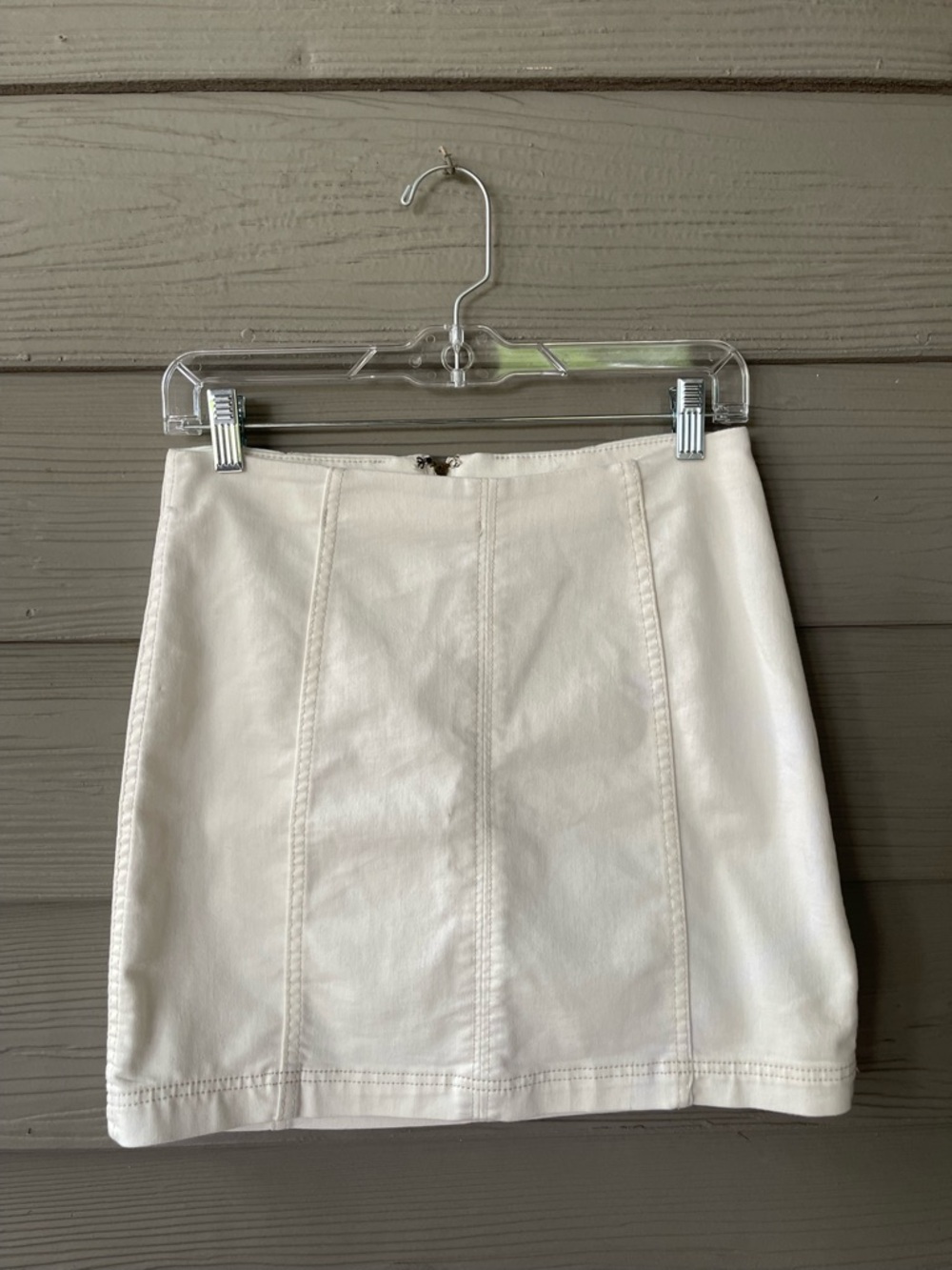SOLD / Free People White Mini Skirt Size 8 High Waist Fitted Minimal